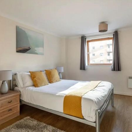 1 Bedroom Flat With Free Parking London Exterior photo