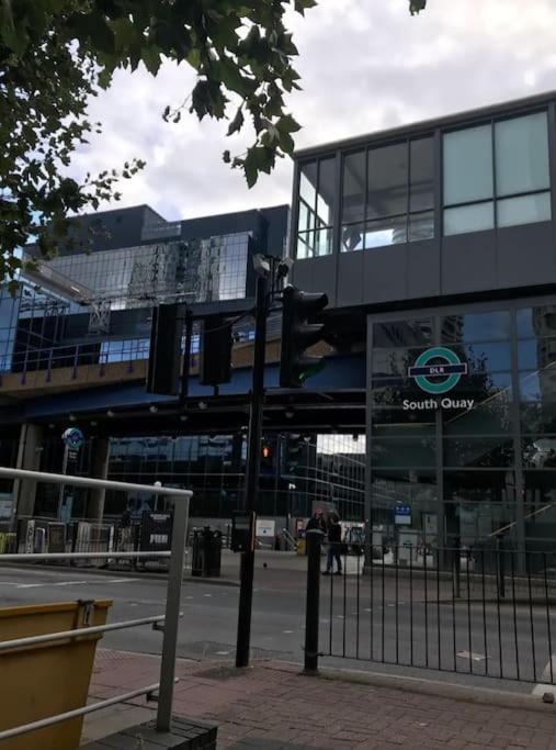 1 Bedroom Flat With Free Parking London Exterior photo