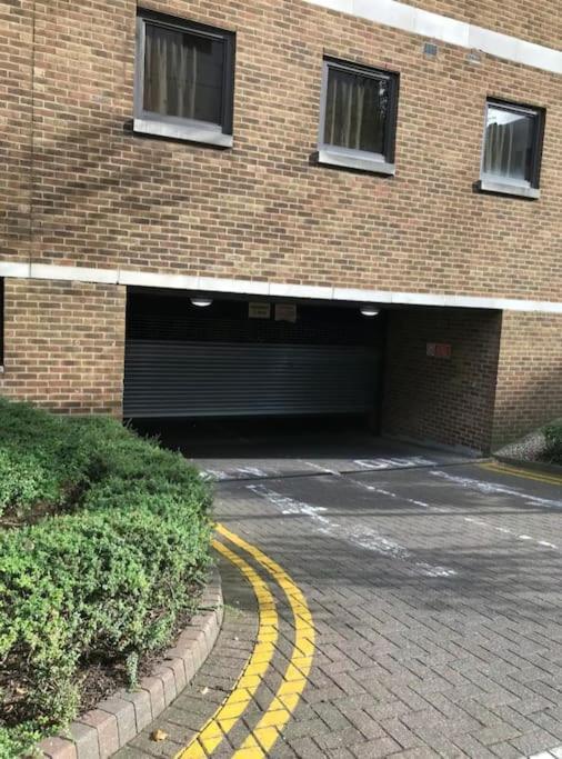 1 Bedroom Flat With Free Parking London Exterior photo