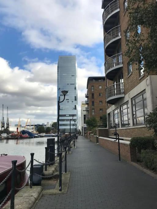 1 Bedroom Flat With Free Parking London Exterior photo