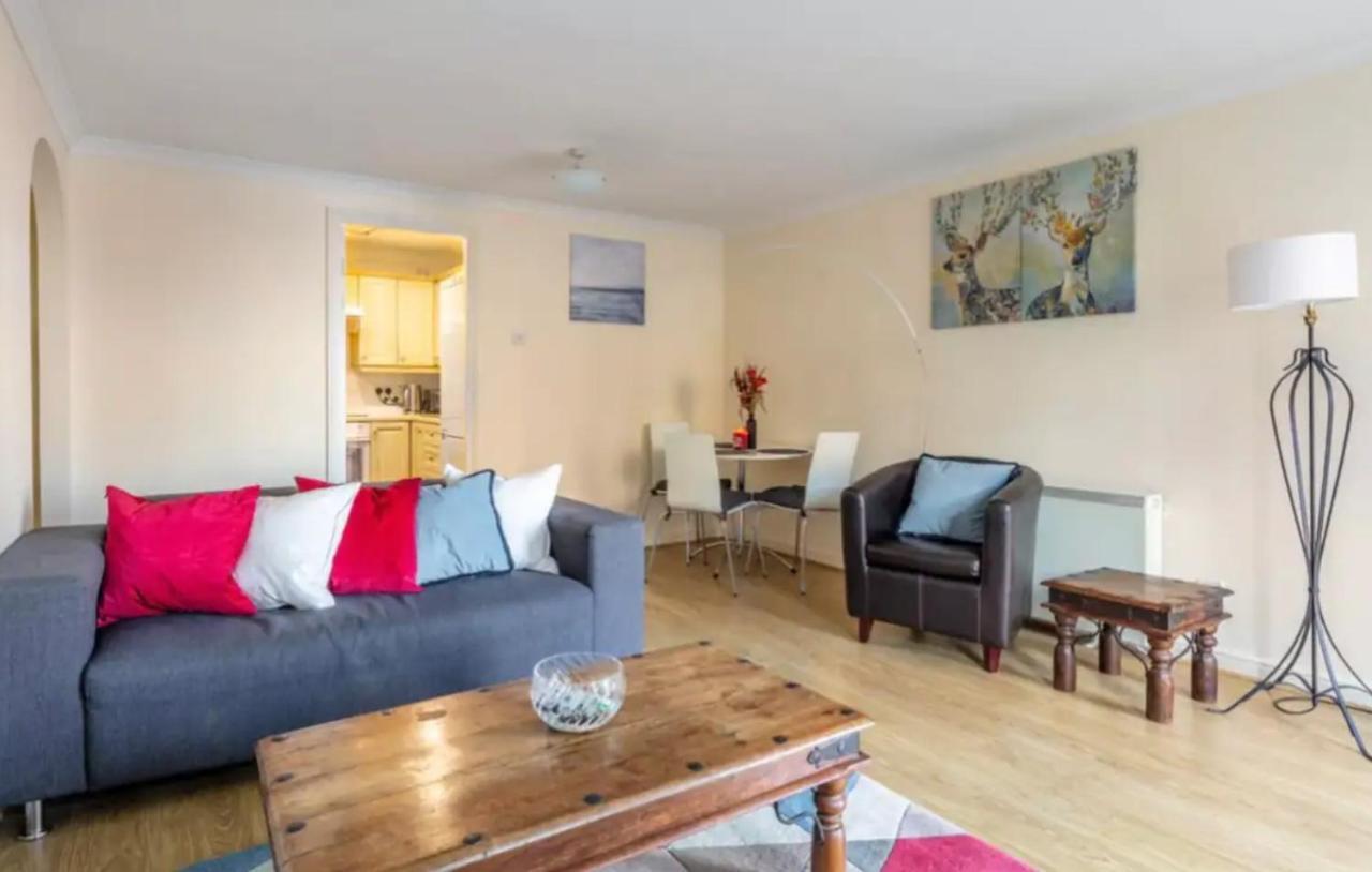 1 Bedroom Flat With Free Parking London Exterior photo